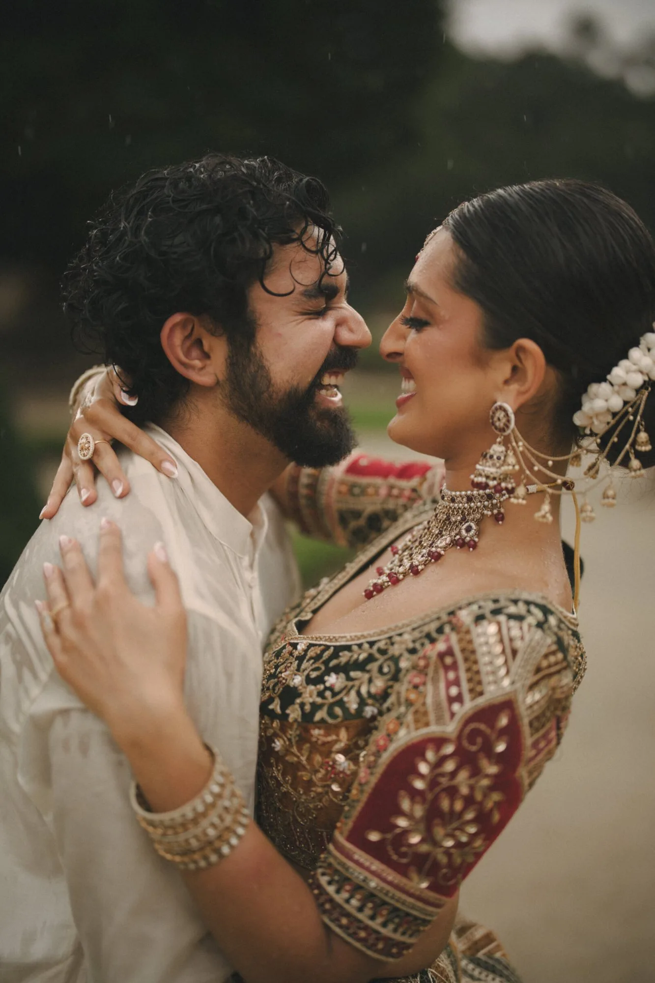 A grand New Jersey ballroom set for an Indian wedding reception